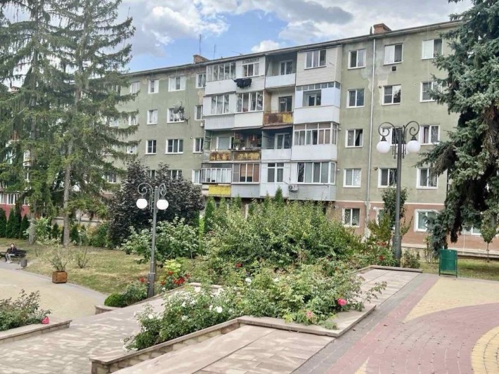 Продається 3-кімнатна квартира. Чортків - фото 1