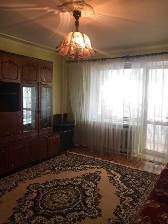 Продаж 2-кімнатна квартира, м. Зборів, 49.5 м2, перший поверх - фото 1