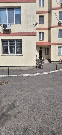 Продам 2х комнатную квартиру - фото 1