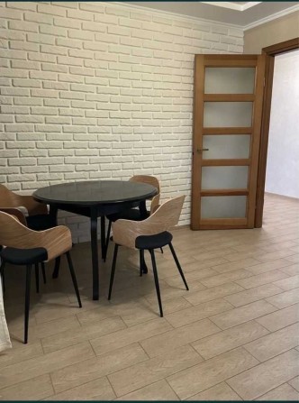 Продається дворівнева 3-кімнатна квартира в Озерній — простір, комфорт - фото 1