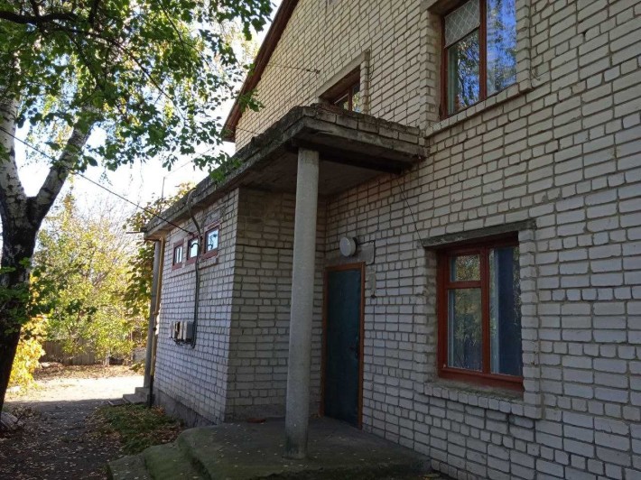 Продам трикімнатну квартиру у Лисянці - фото 1