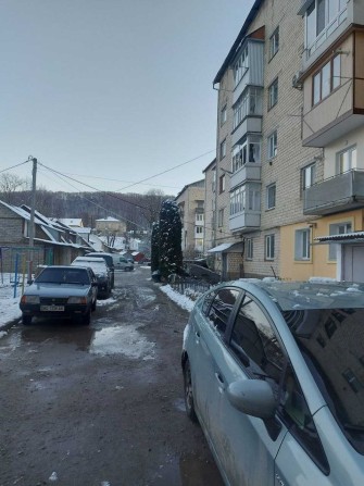 Продається житло в Карпатах 3кв в центрі м.Вижниця(жилий стан) - фото 1