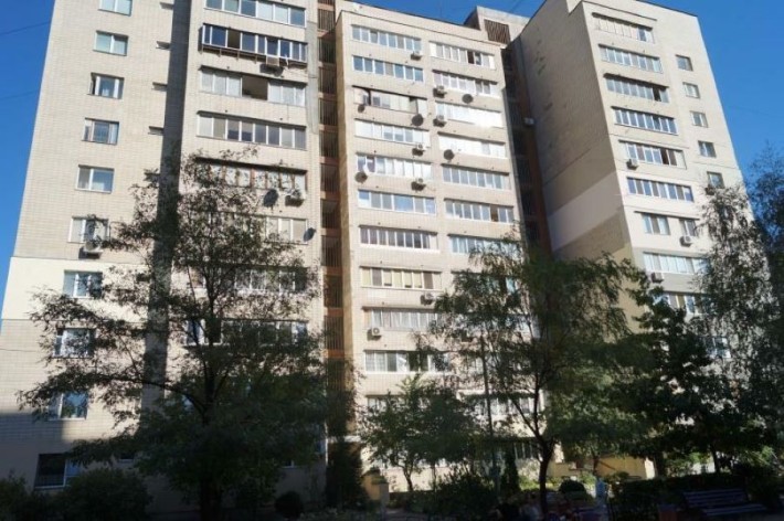 Продаж 3-к квартири вул. Шептицького 3а - фото 1