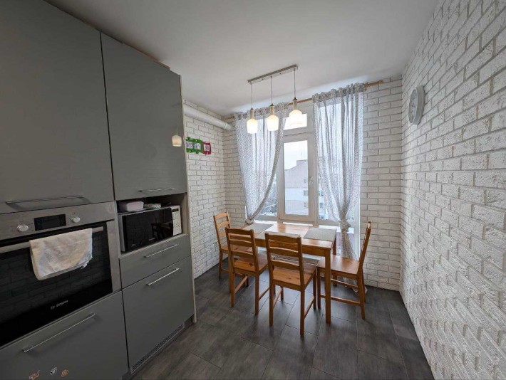 Продам двокімнатну квартиру з ремонтом - фото 1