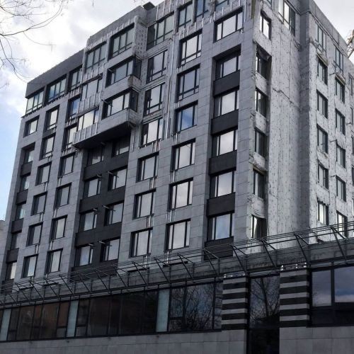 1-кімнатна квартира 51 кв.м. у новобудові в центрі Херсона - фото 1