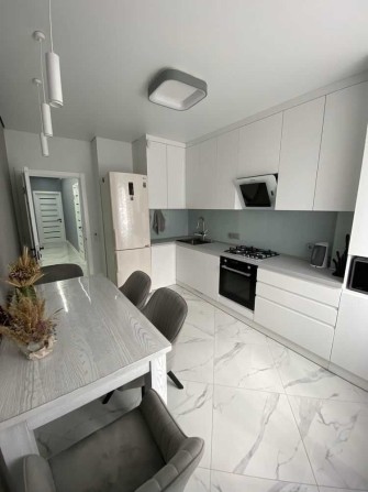 Продаж 2-кімнатної кв. з сучасним ремонтом №11406 - фото 1