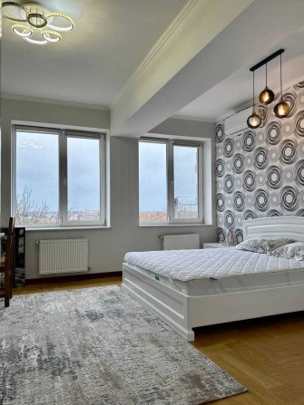 Продам 2К в центрі, гараж, приватна територія, Котляревського 13, 79м2 - фото 1