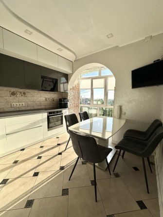 Продам 3 кімнатну Квартиру Автономне опалення Цегляний будинок - фото 1