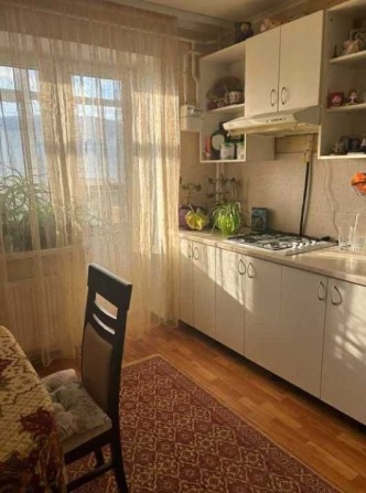 Продаж квартири вул. Металургів. АВТОНОМНЕ опалення. 44 м². Цегла - фото 1