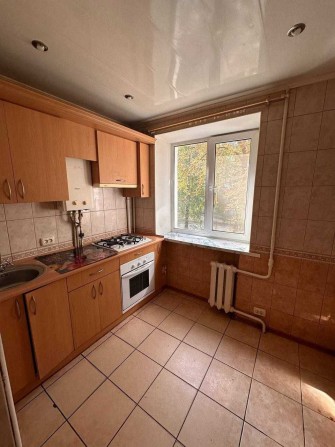 Продаж 2-кімнатної квартири вул. М.Сумцова. ЦЕГЛА. 2/5 поверх. 50 м² - фото 1