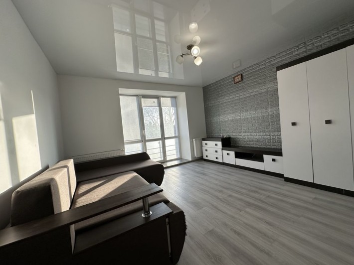 Продаж 1 кім з ремонтом у новобудові - фото 1