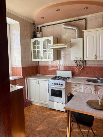 Продається затишна 2-кімнатна квартира в самому серці міста! - фото 1