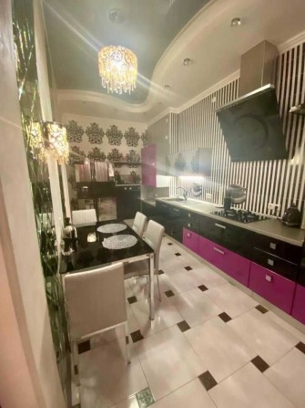 Продаж 2 кімнатної квартири в Центрі міста. Новобудова 102м2 . №2188 - фото 1