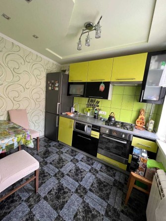 Продаж 2-кімнатної квартири з ремонтом. 2/5 поверх - фото 1