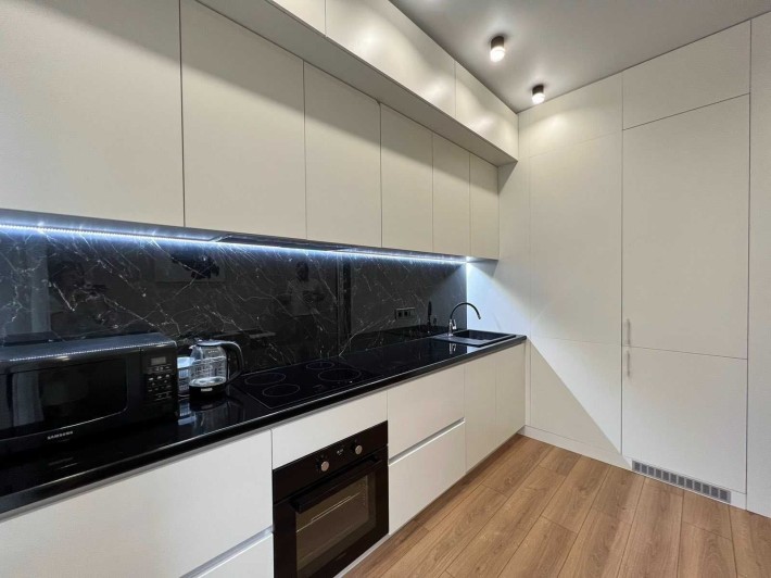 Продаж 2-кімнатної квартири - фото 1