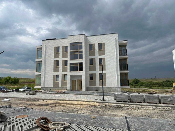 Продам однокімнатну квартиру в клубному будинку - фото 1