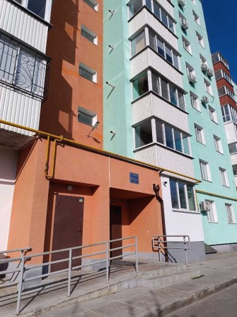 Продам квартиру нову з євроремонтом в центрі міста - фото 1