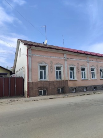 3 кімнатна квартира "Частина будинку"  Центральна частина міста - фото 1