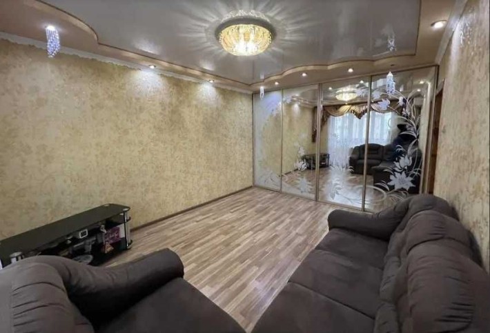 Продаж 2-кімнатної квартири вул. ЗСУ (ІНТЕР) - фото 1