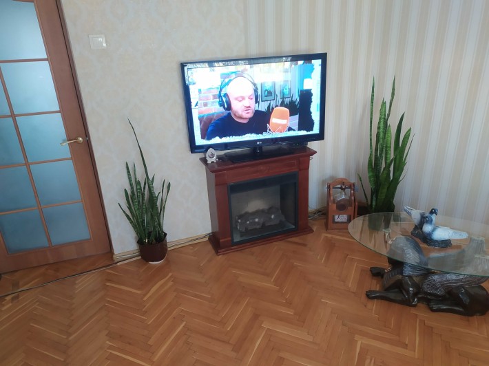 Продажа трьох кімнатна квартира ,Бульвар 4 - фото 1