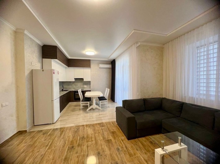 Продам стильну 2-кімнатну квартиру з панорамним видом на місто! - фото 1