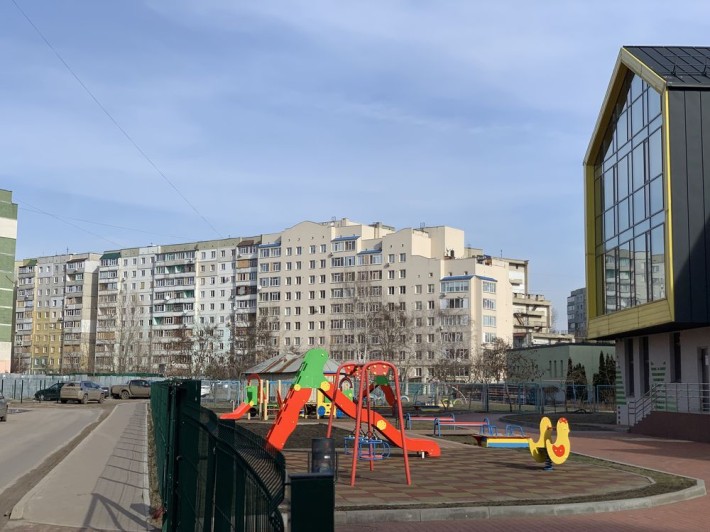 Продаж 2-кімнатної квартири,вул. Героїв Крут 42-1 - фото 1