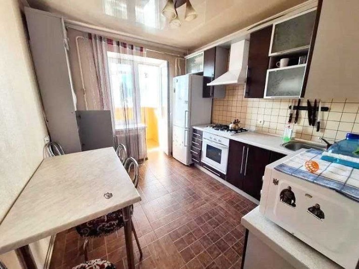 Продаж 2-кімнатної квартири вул. Металургів - фото 1