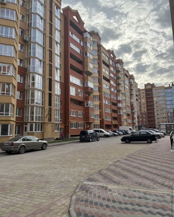 Квартира 3 кімнати на вулиці Київська-Тарнавського - фото 1