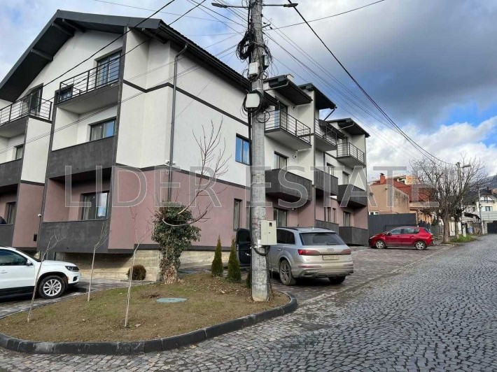 Продаж чудової 2х кімнатної квартири в Ужгороді - фото 1
