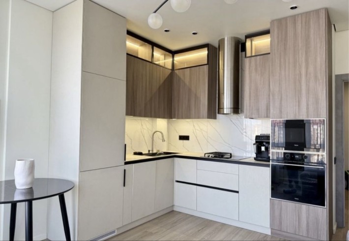 Продаж двокімнатної квартири поруч з парком - фото 1