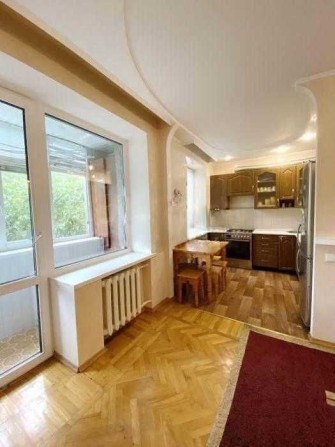 Золоте місце , самий центр , 3к. студія з ремонтом - фото 1