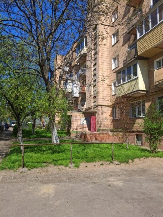 Велика однокімнатна квартира в кращому районі - фото 1