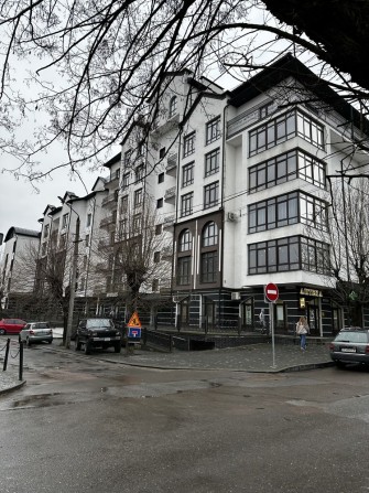Продаж 2-к новобудови в центрі 6/6 з ліфтом - фото 1