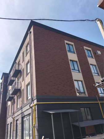 Продається 1 кімнатна квартира в клубному будинку поблизу центру - фото 1
