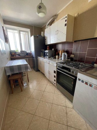 Продам 1-кімнатну квартиру в цегляному будинку - фото 1