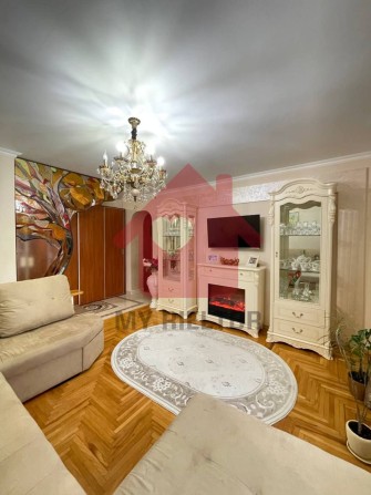 Продаж трикімнатної квартири по вул.Володимирська. - фото 1