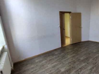 Продається 2-кімнатна квартира в центрі. Торг Черновцы