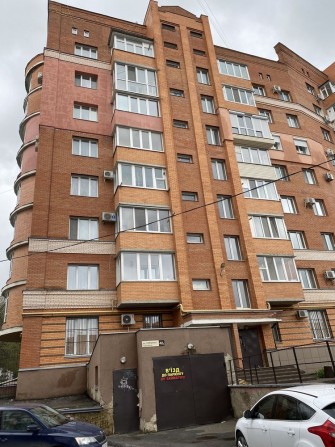 Продам 3-х комн квартиру в центре - фото 1