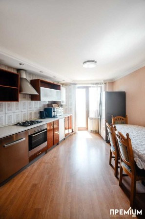 Продаж трикімнатної  квартири в районі Віденського кільця - фото 1
