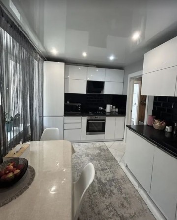 Продам 1-кімнатну квартиру на Гайдамацькій - фото 1