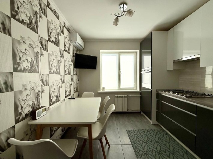 Продаж ексклюзивної квартири - фото 1