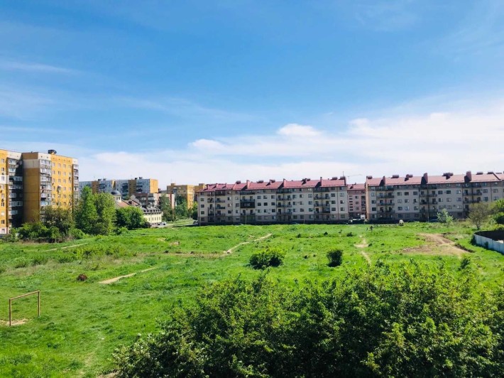 Простора квартира в Новому районі - фото 1