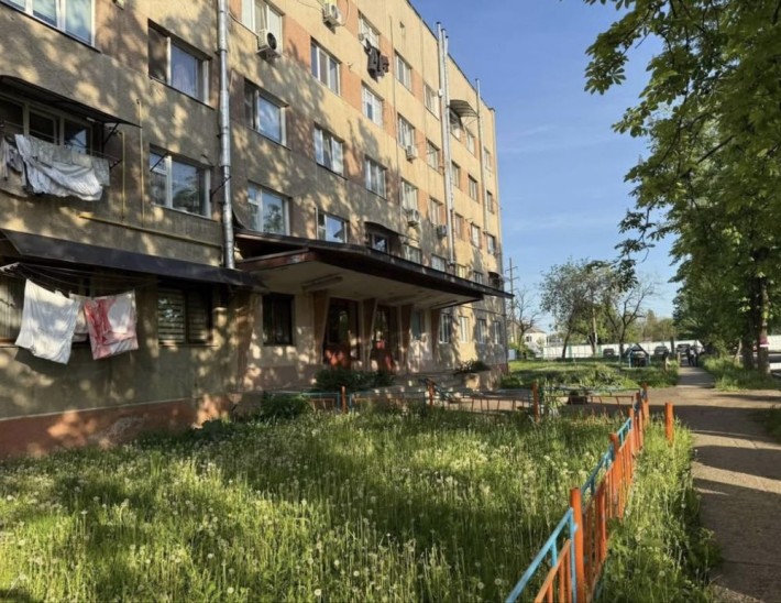 Продаж 2-ох кімнатного блоку у гуртожитку м.Ужгород - фото 1