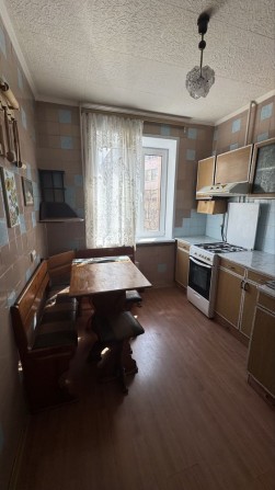 Сонячна Левада, 2 роздільні кімнати, 50 кв/м, середній поверх - фото 1
