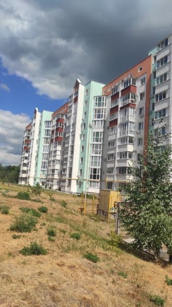 НОВА ЦІНА! Центр, вул. Монастирська, 2-о кімн. квартира. - фото 1