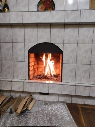 Продам шикарну  2к.кв. із каміном на дровах , р-н Пивзаводу - фото 1