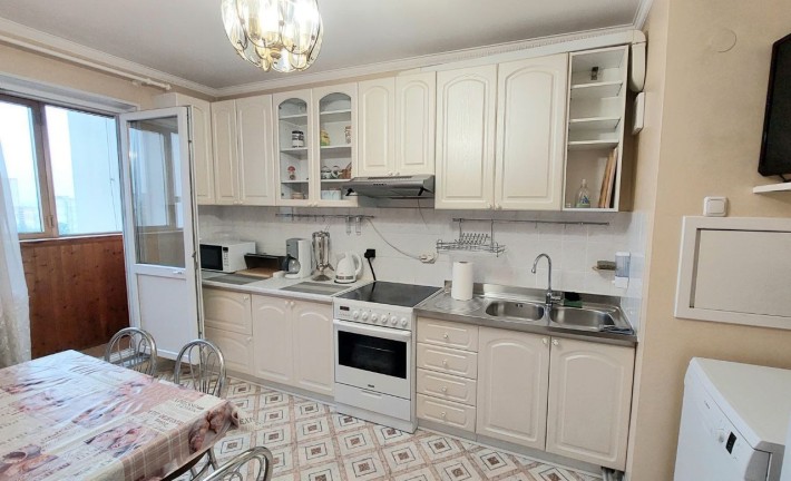 Продаж затишної 4К квартири по вул. Пулюя,1А Правий берег - фото 1