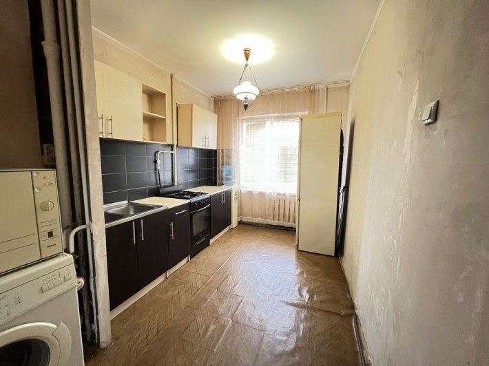 Продам 3-х кімнатну квартиру в районі автовокзалу - фото 1