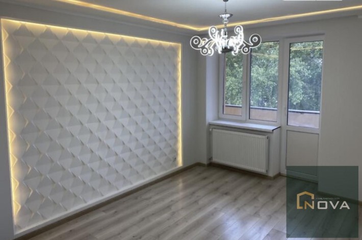 Продаж 3-кім. квартири в центрі - фото 1