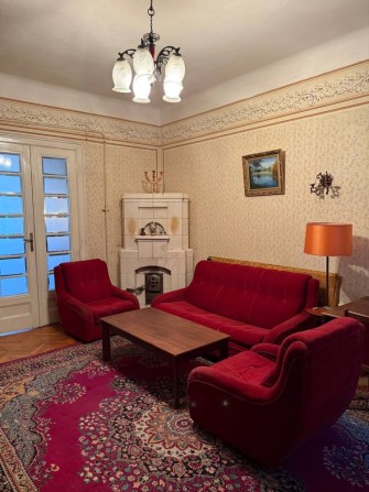 Продам 2х кімнатну квартиру в центрі міста - фото 1